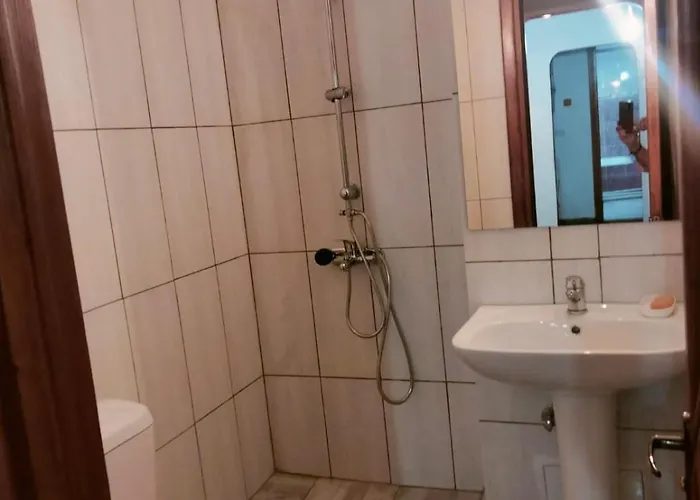 Haritina * Konstanca